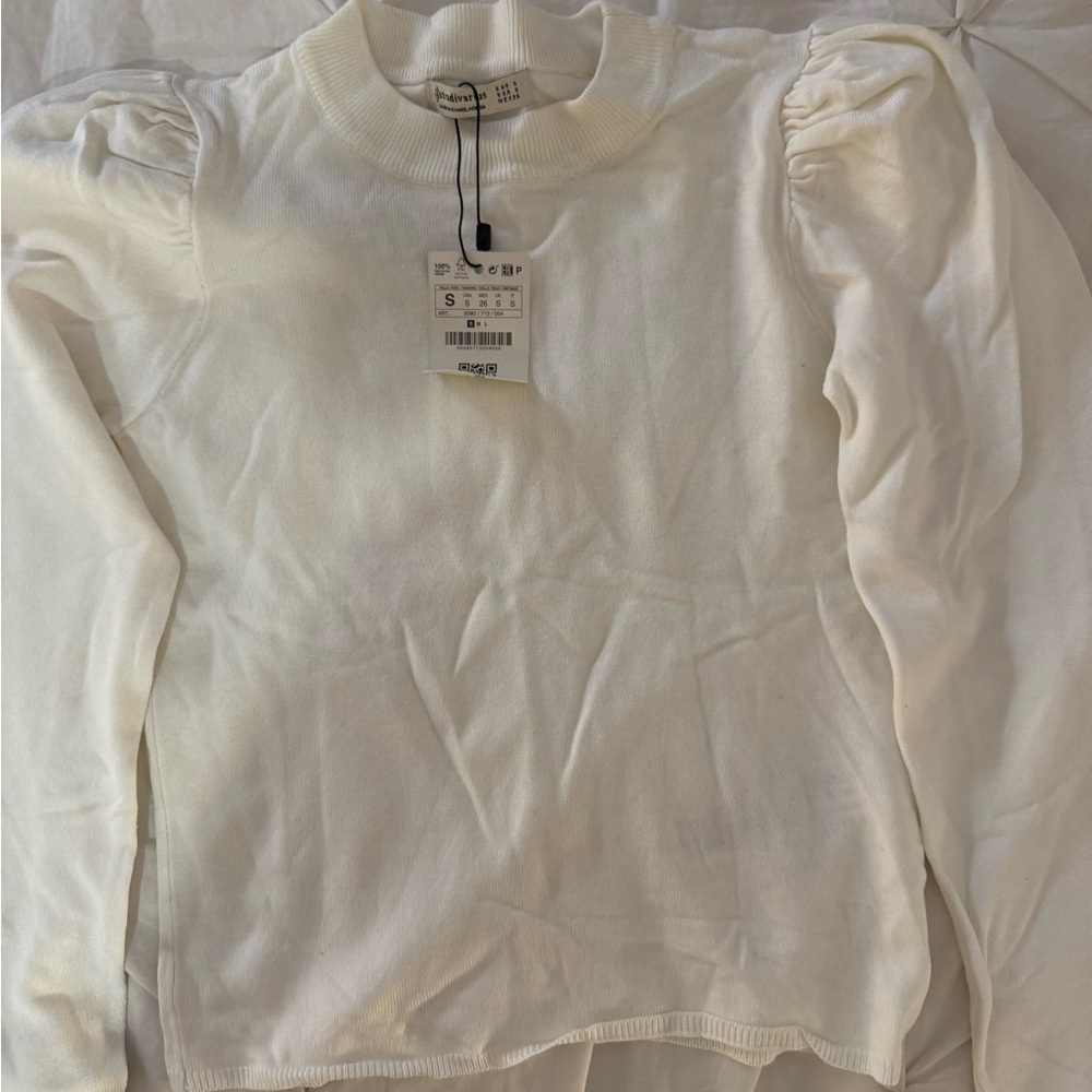 Stradivarius White Puff Sleeve Sweatshirt